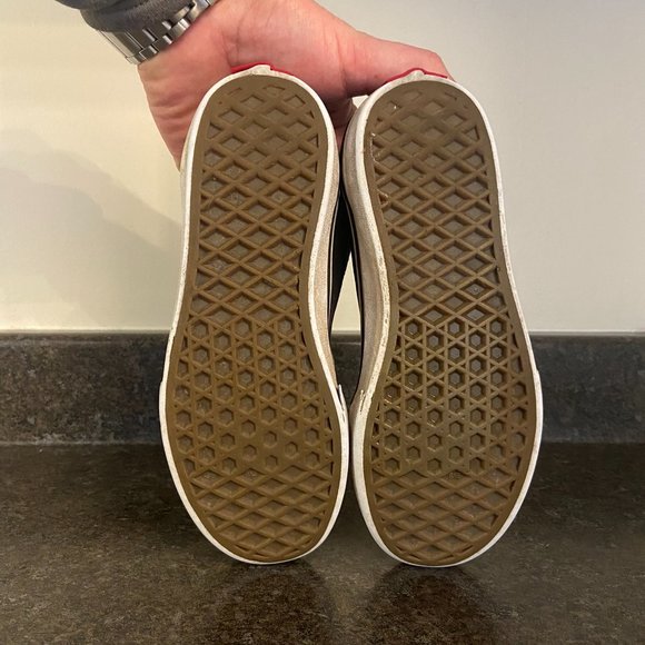 Vans Old Skool Sneakers - Size 2 - Picture 7 of 9